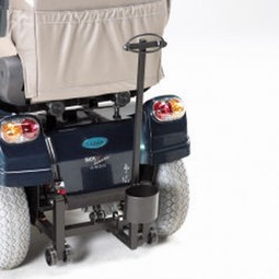 Stokkeholder til Karma el-scooter  - eksempel fra produktgruppen stokkeholdere monteret på kørestole