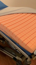 Arjo, PentaCare kvalitetsskummadras - klik for at se billedet i fuld størrelse - åbner i nyt vindue Arjo, PentaCare kvalitetsskummadras