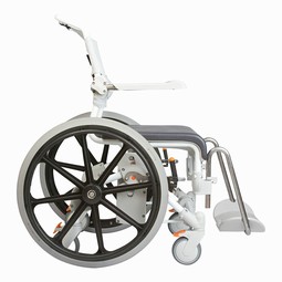 Etac Swift Mobil 24-2, bade- og toiletstol med drivhjul