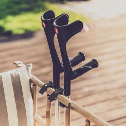 Elefanten krykke og stokkeholder fleksibel krog