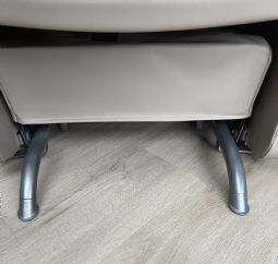 Thera Glider Oasis gyngestol u. fodskammel i PU - klik for at se billedet i fuld størrelse - åbner i nyt vindue Thera Glider Oasis gyngestol u. fodskammel i PU