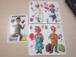 Old Maid, tactile card game