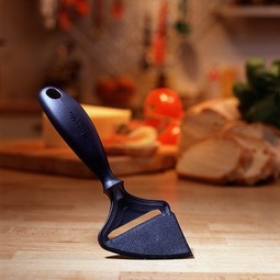 Cheese slicer