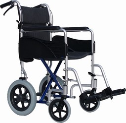 Transportkørestol  - example from the product group manual attendant-controlled transit wheelchairs without tilt-in-space