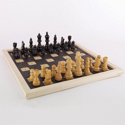 Tactil chess set wooden