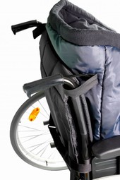 Warm and water resistant wheelchair bag