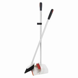 Good Grips sweeper set