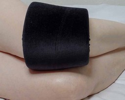 Knee pad with memory foam