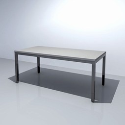 4-legged table with height adjustment