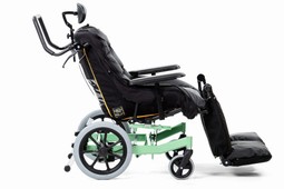 Kelvin Swing Comfort Wheelchair