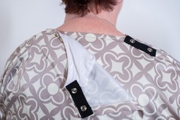 Blouse for wheelchair users