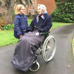 Adult fleece-lined wheelchair cosy