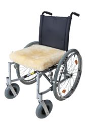 Lammeskindshynde til kørestol  - example from the product group foam cushions for pressure-sore prevention, latex