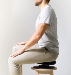 Ergonomic balance seat