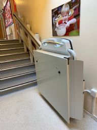 Cama EA9  - example from the product group stairlifts with platform