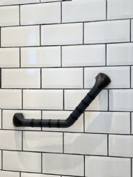 Prima support handle angled for indoor and outdoor use two colors