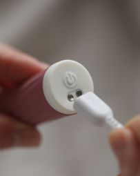 Bullie - powerful bullet vibrator from Peech