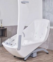 Avero Motion Bathtub