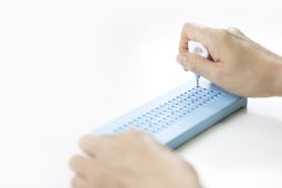 Versa Slate Paperless Braille Slate